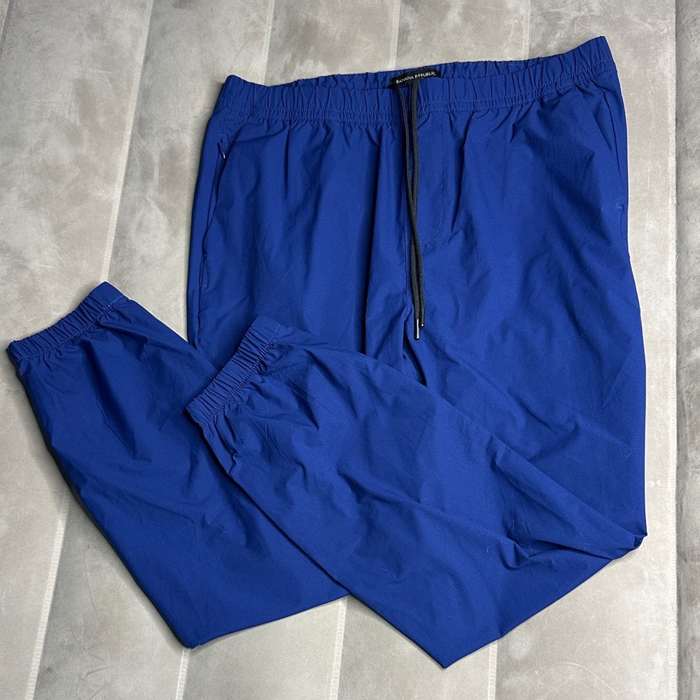 Banana Republic Men's‎ Royal Blue Joggers - Picture 9 of 9